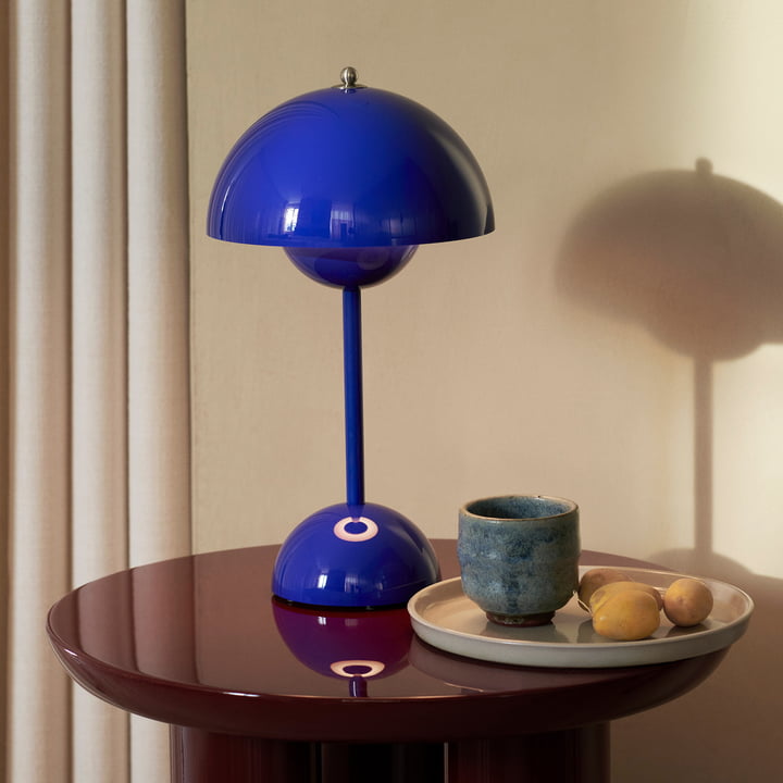SolarFlare LED Table Lamp