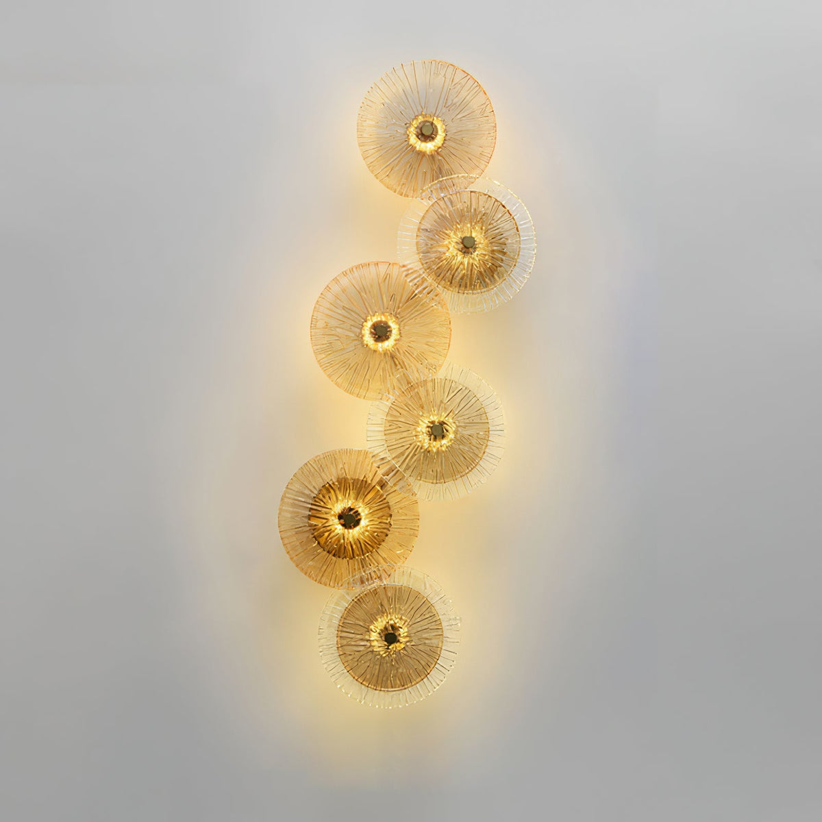 Kazamu Floral Lotus Wall Light – 6 lights, Ø 32 cm × height 92 cm / Gold & amber / Warm light
