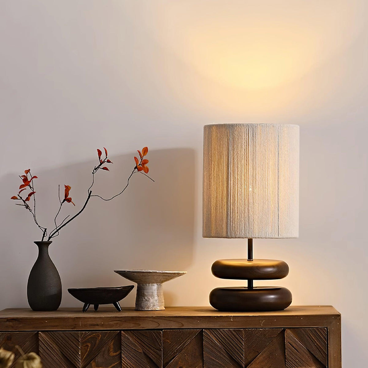 Kazamu Oval Stacked Silhouette Table Lamp – Walnut finish / Ø 22 cm × height 43.5 cm