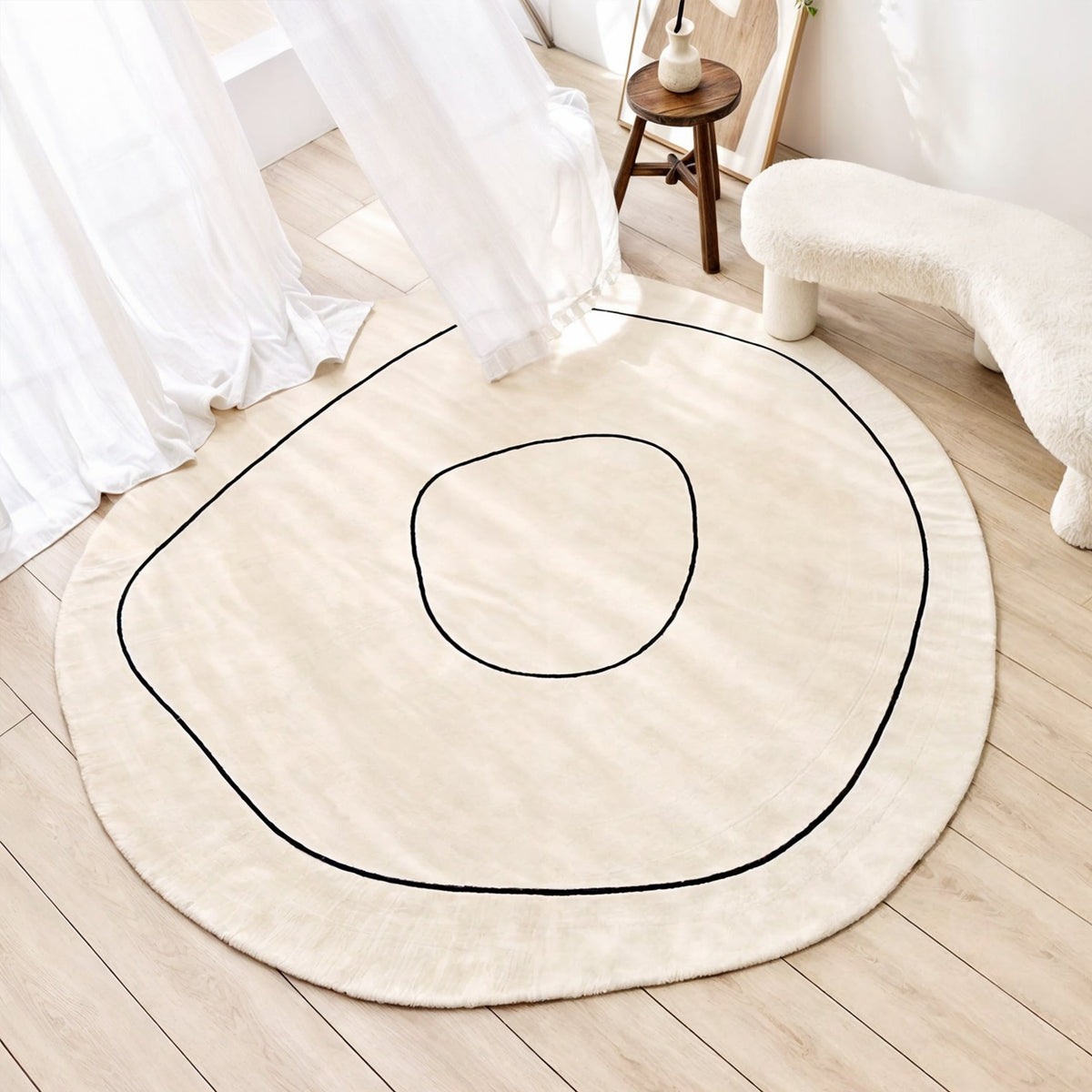 Stella Round Wool Rug
