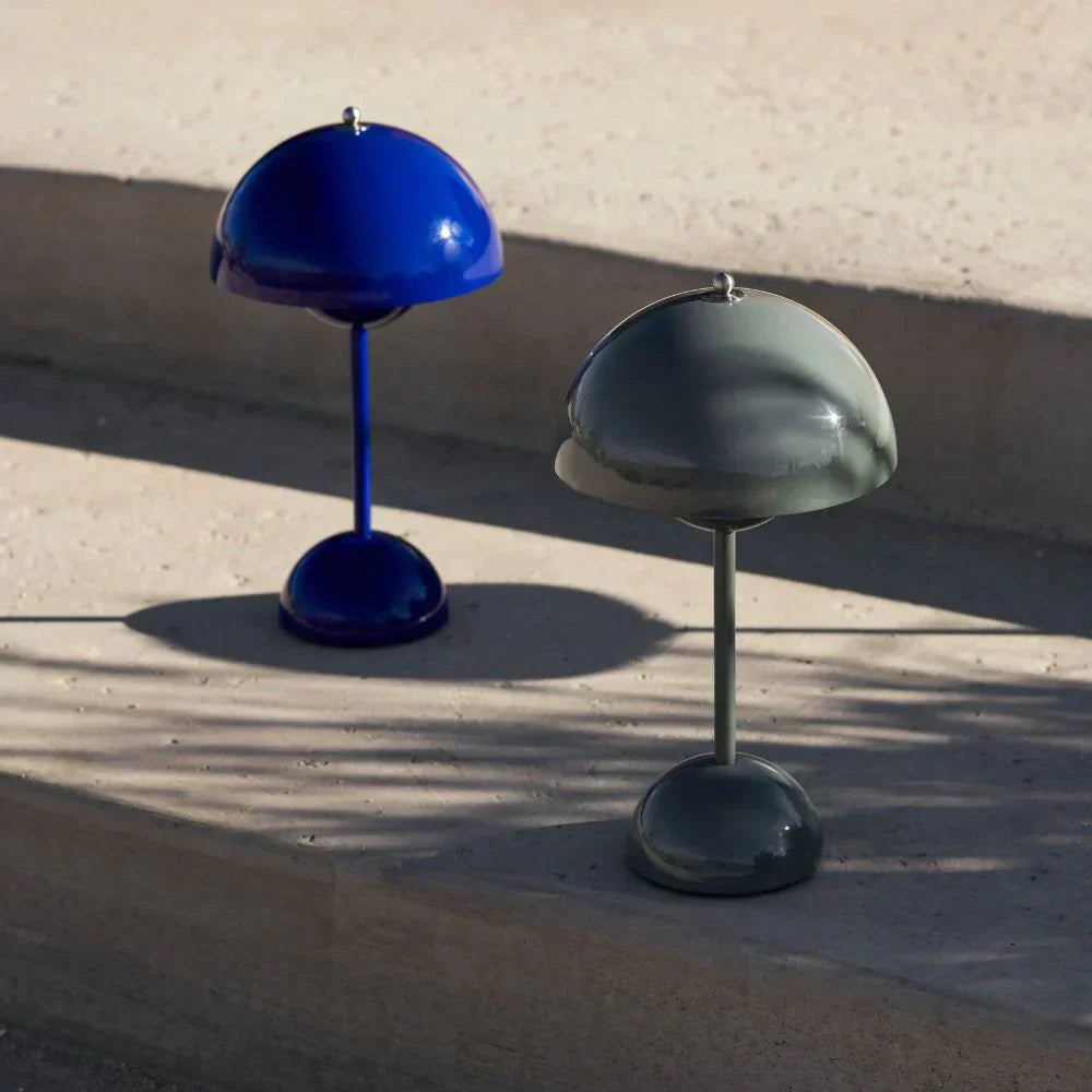 SolarFlare LED Table Lamp