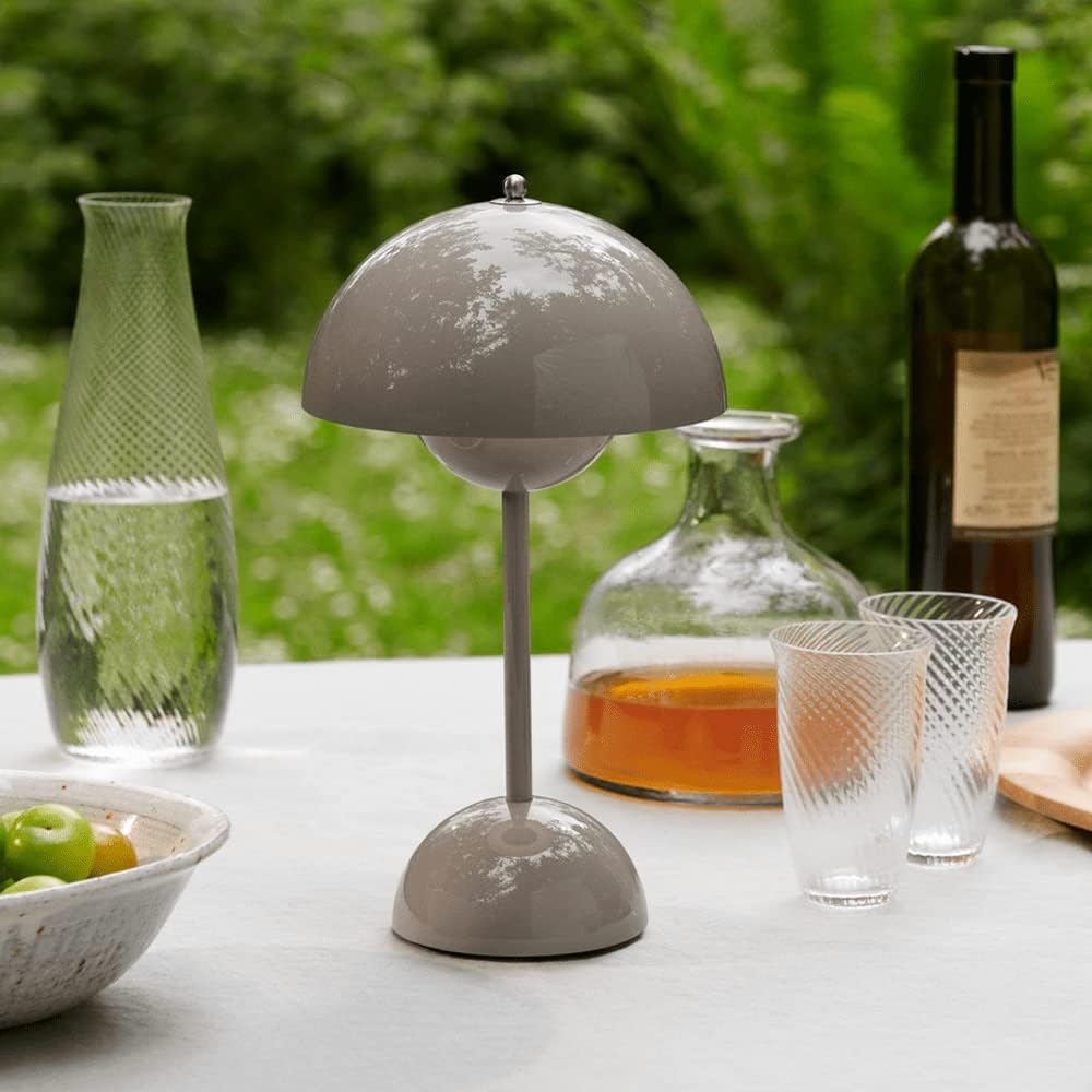 SolarFlare LED Table Lamp