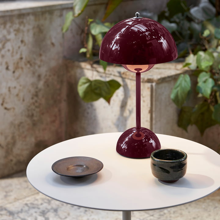 SolarFlare LED Table Lamp