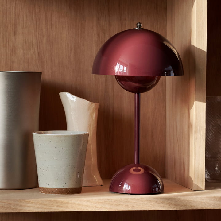 SolarFlare LED Table Lamp
