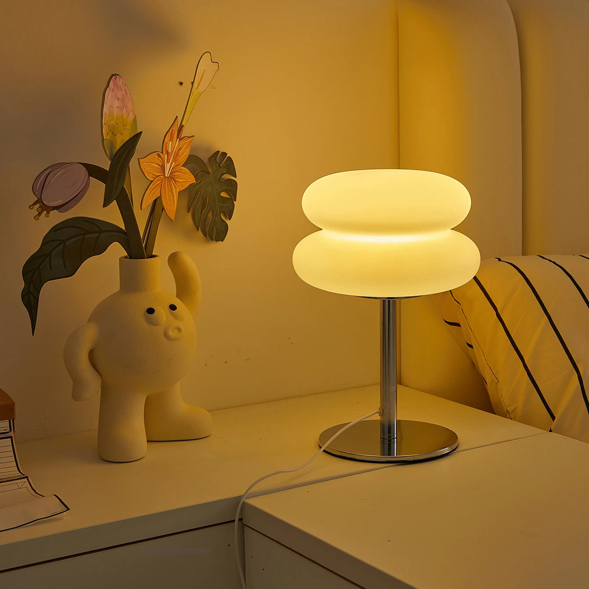 Bedside Table Lamp | Warm Cream | USB Dimming