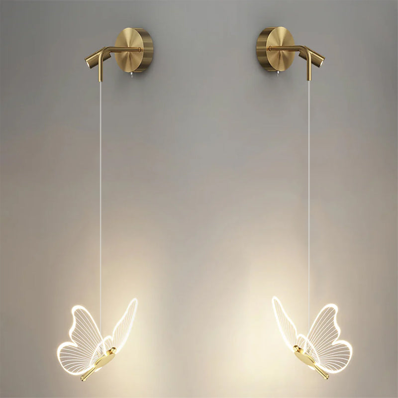 Kazamu Butterfly Wall Light – Left & right / Gold & clear / Warm light