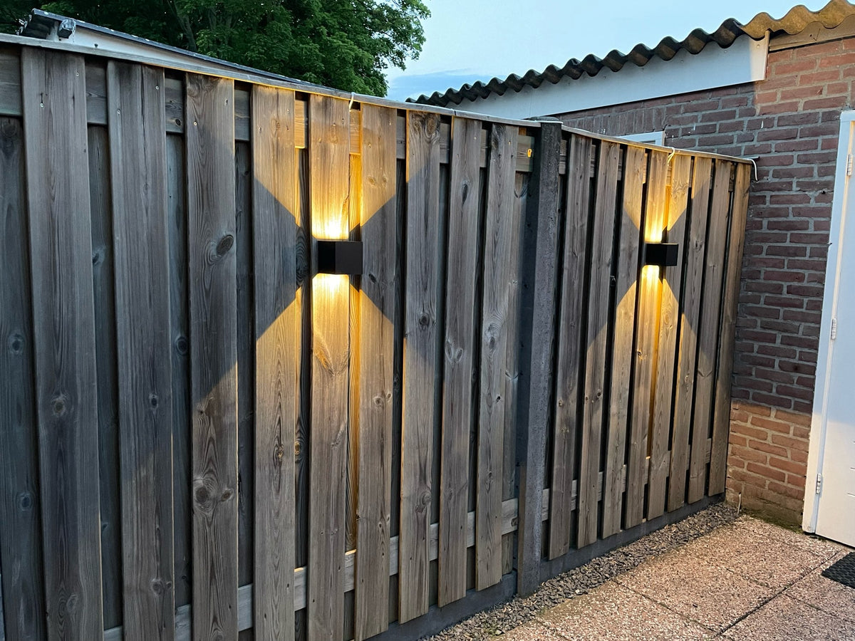 SmartCube™ Cordless Wall Lamp