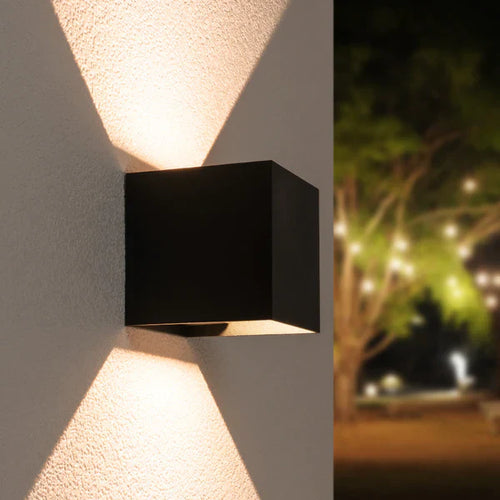 SmartCube™ Cordless Wall Lamp