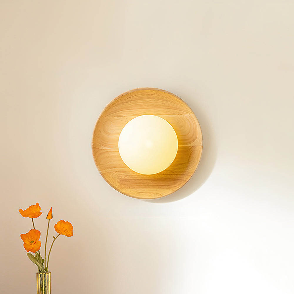 Kazamu Round Warm-Toned Wall Light – Wood tone / Ø 28 cm · glass shade Ø 15 cm / Warm white