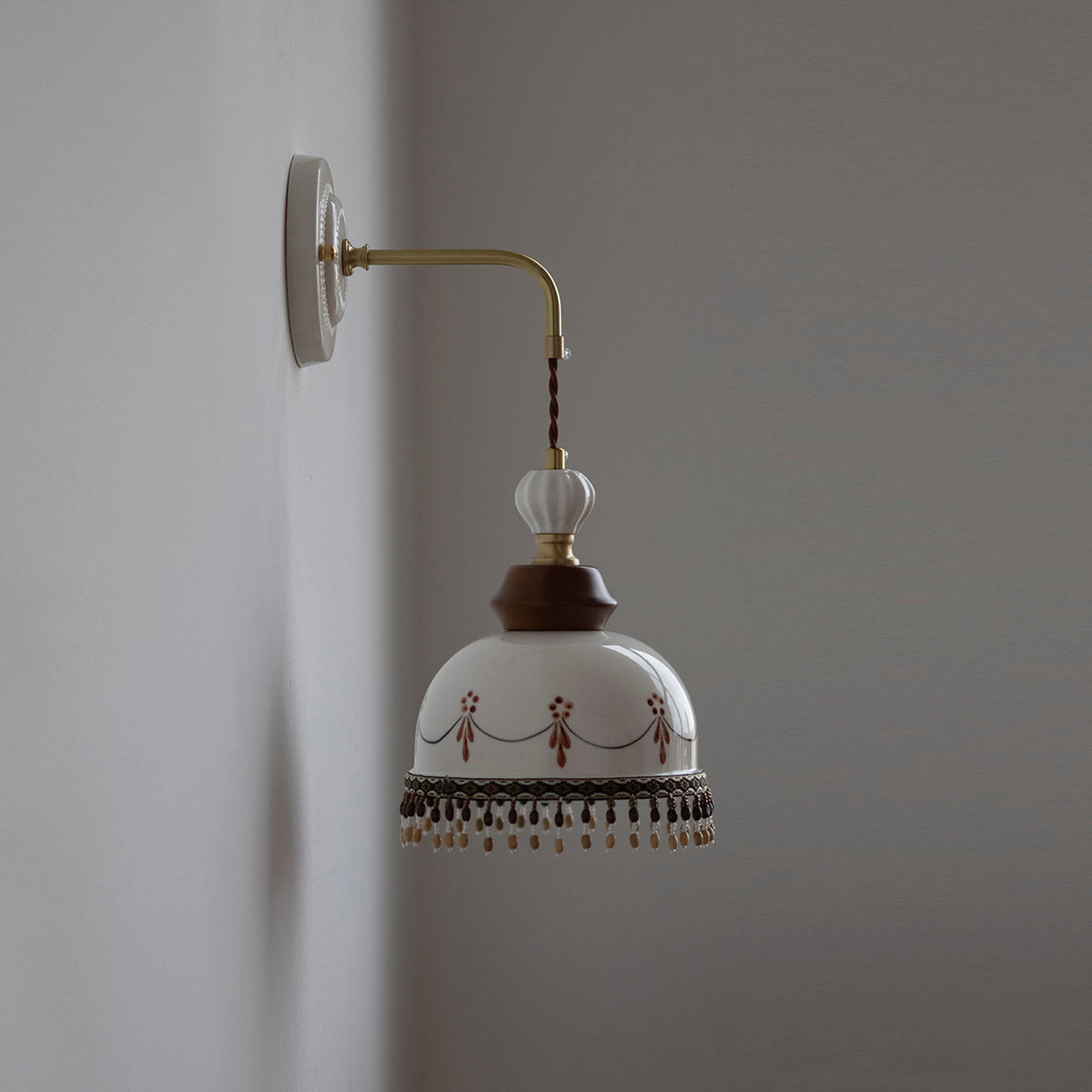 Kazamu Scalloped Downward Wall Light – photo 4