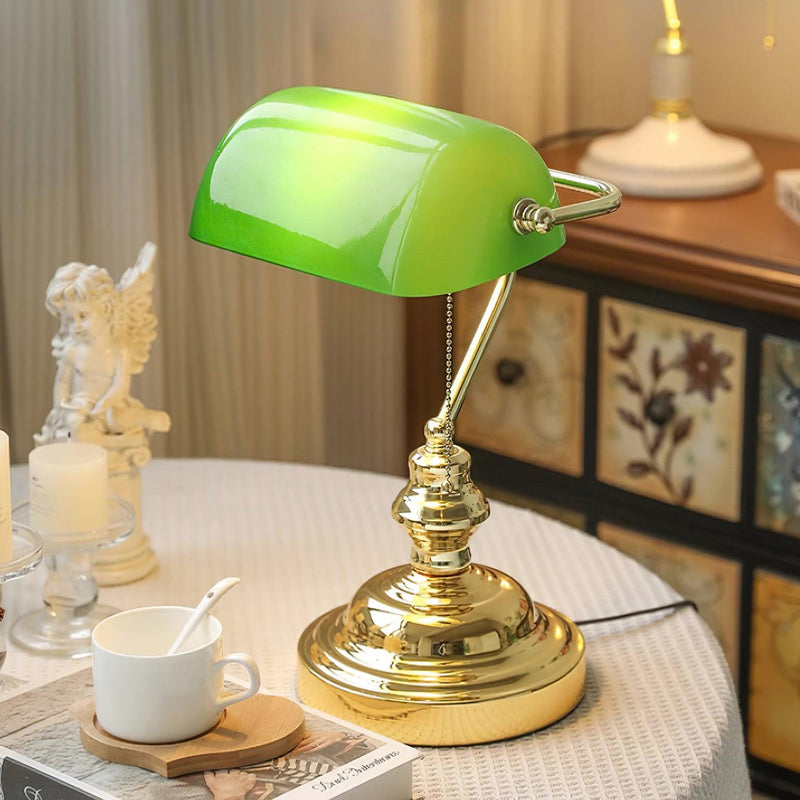 Kazamu Vintage-Style Table Lamp in Jade & Gold or White & Gold – photo 2
